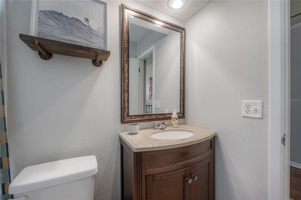 For Sale: $425,000 (3 beds, 2 baths, 1390 Square Feet)