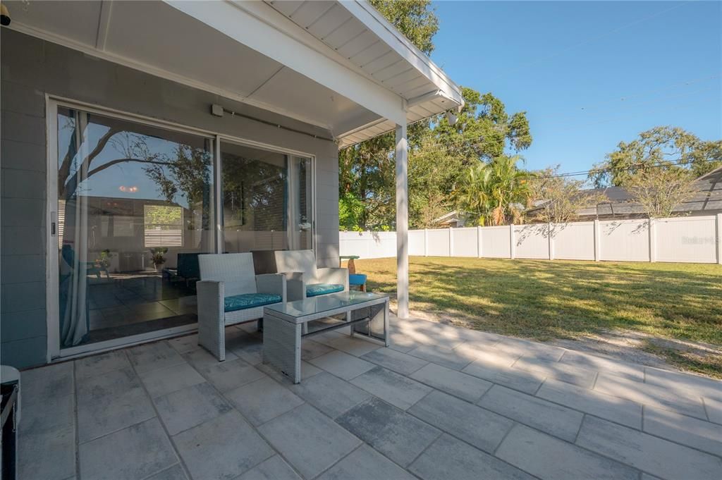 For Sale: $425,000 (3 beds, 2 baths, 1390 Square Feet)