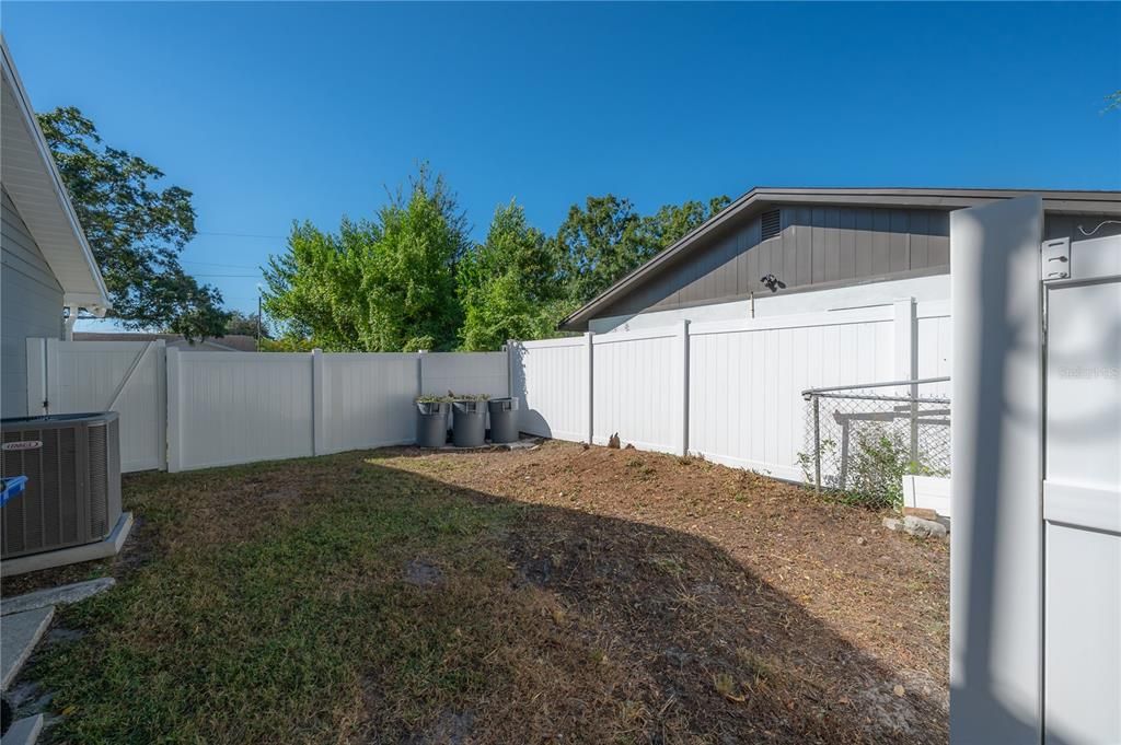 For Sale: $425,000 (3 beds, 2 baths, 1390 Square Feet)