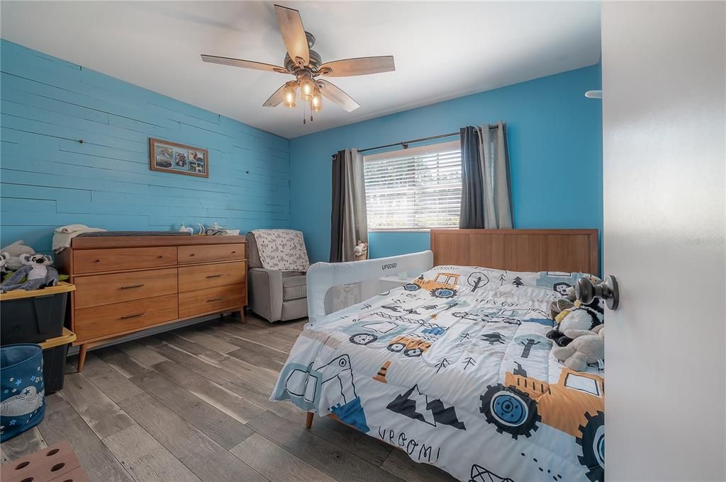 For Sale: $425,000 (3 beds, 2 baths, 1390 Square Feet)