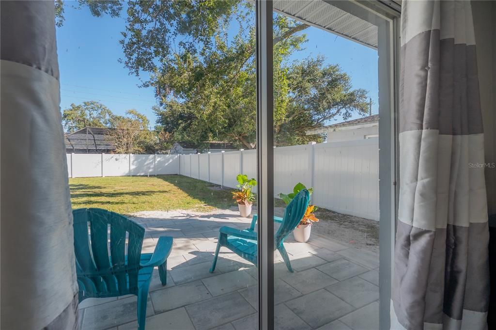 For Sale: $425,000 (3 beds, 2 baths, 1390 Square Feet)