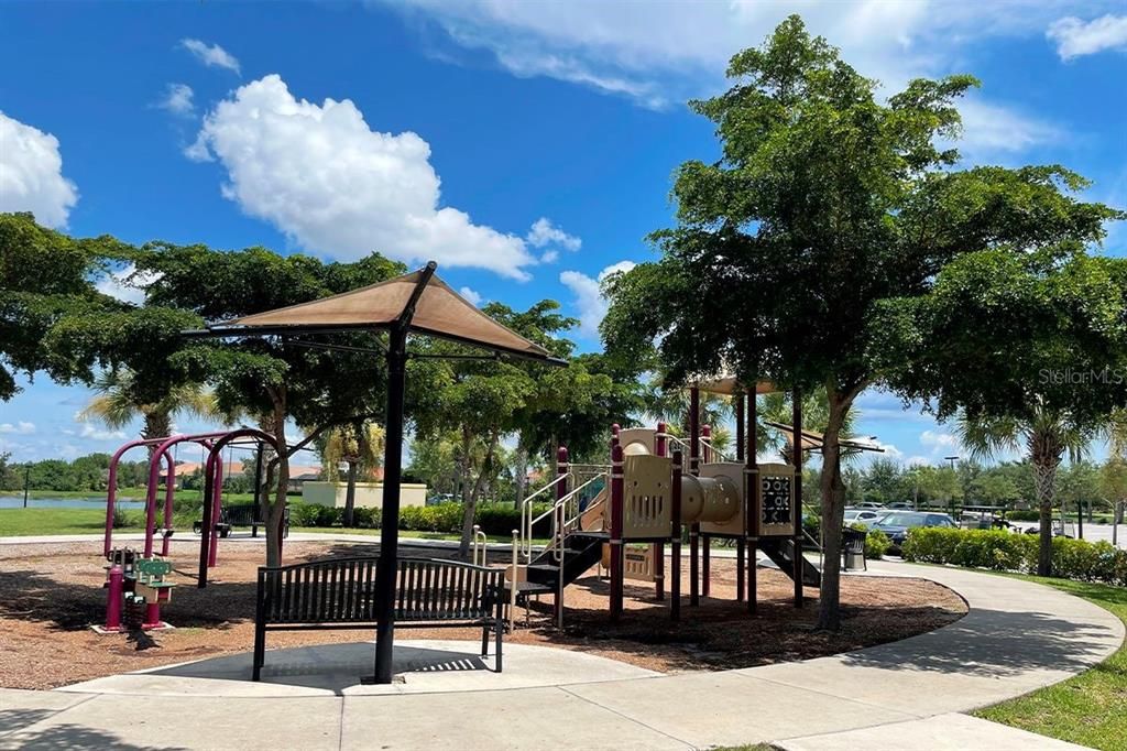 En Renta: $4,445 (4 camas, 2 baños, 2365 Pies cuadrados)