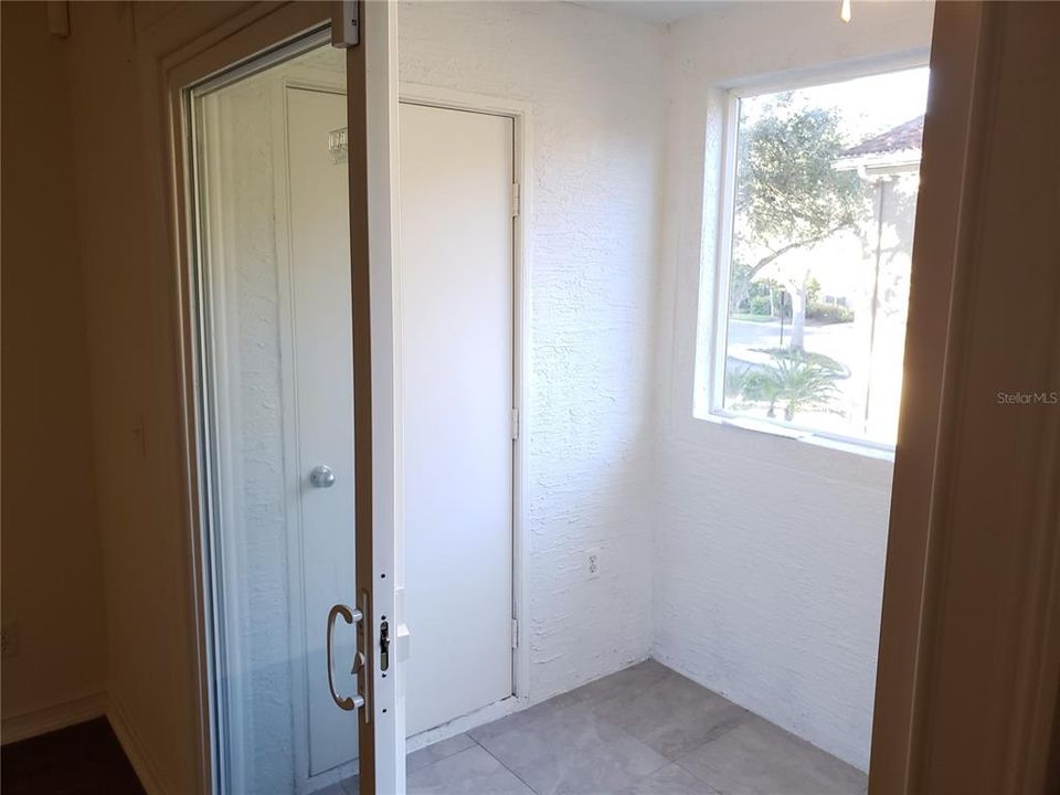 出租: $1,595 (2 贝兹, 2 浴室, 915 平方英尺)