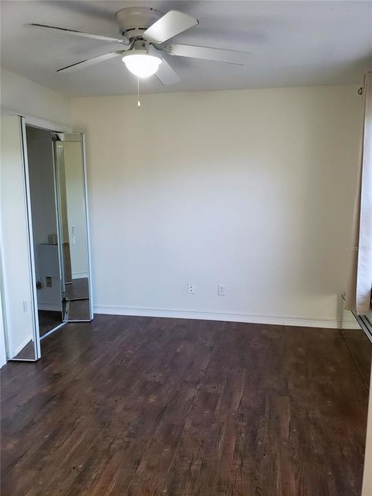 出租: $1,595 (2 贝兹, 2 浴室, 915 平方英尺)