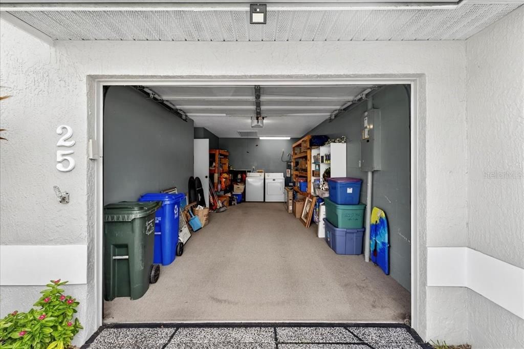 For Sale: $270,000 (2 beds, 2 baths, 1383 Square Feet)