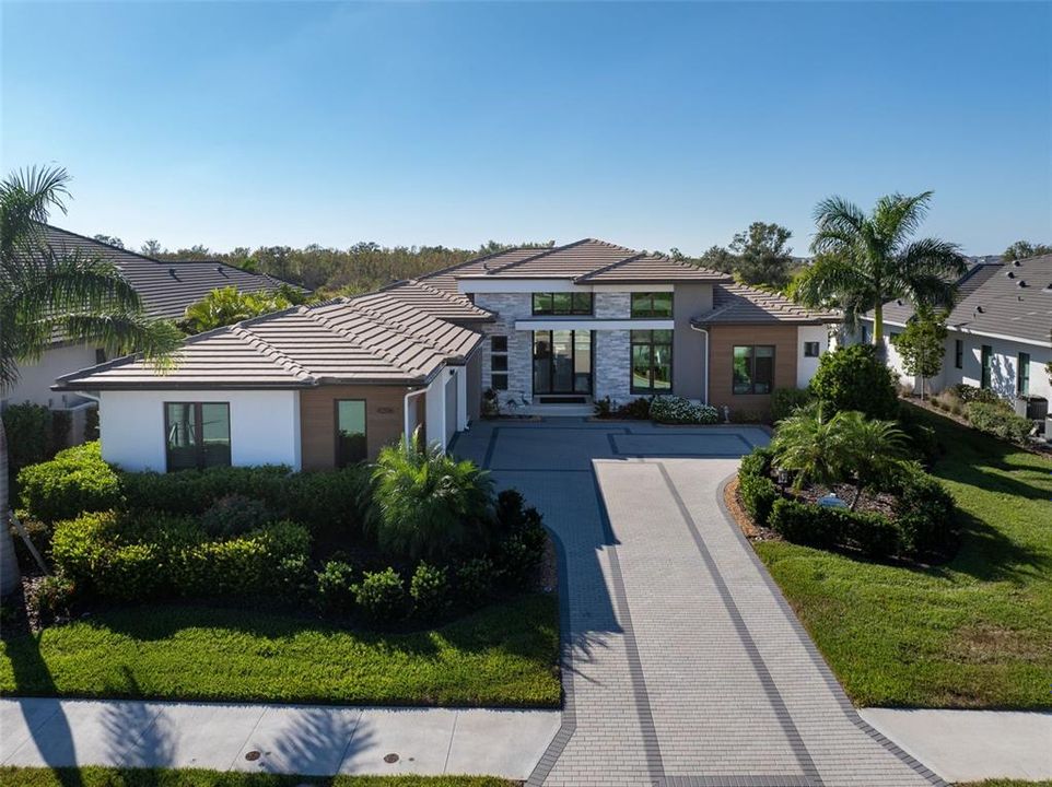 На продажу: $3,150,000 (4 спален, 4 ванн, 3938 Квадратных фут)