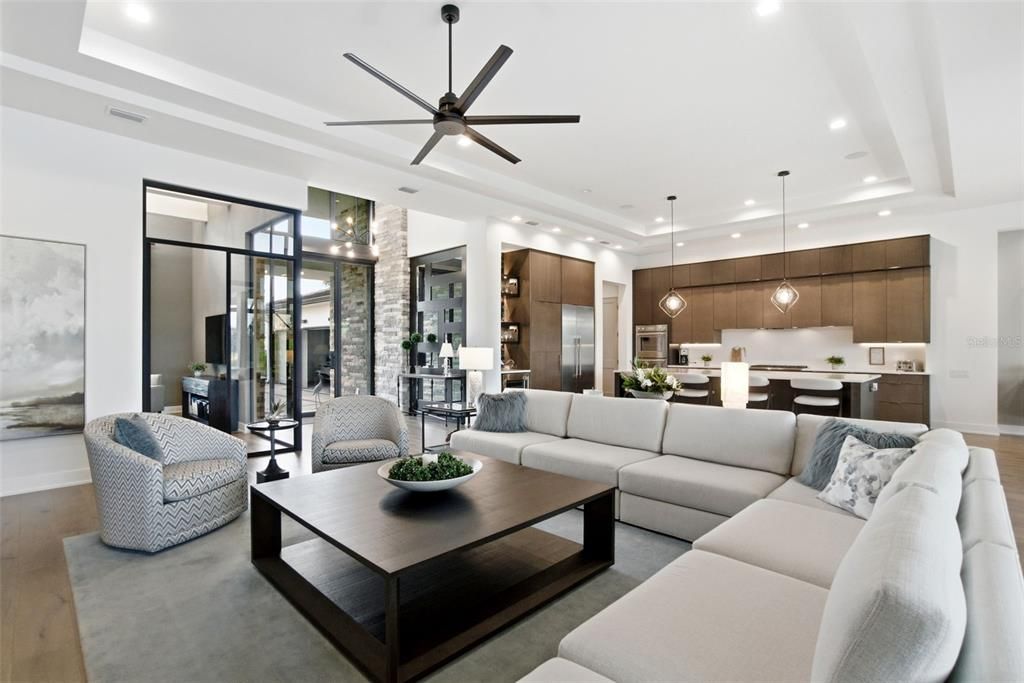 На продажу: $3,150,000 (4 спален, 4 ванн, 3938 Квадратных фут)