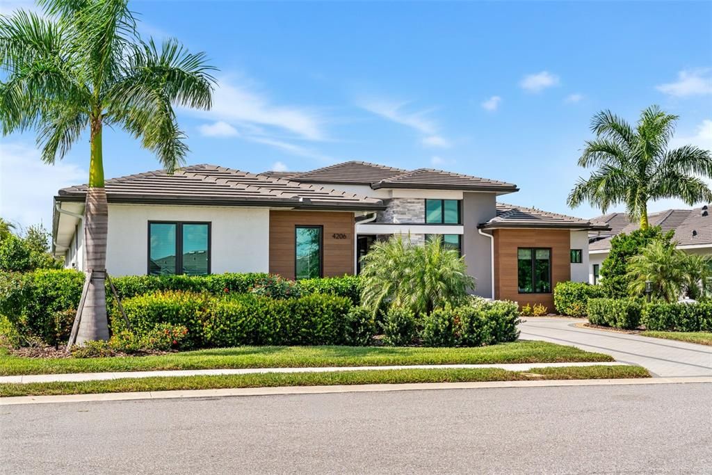 На продажу: $3,150,000 (4 спален, 4 ванн, 3938 Квадратных фут)