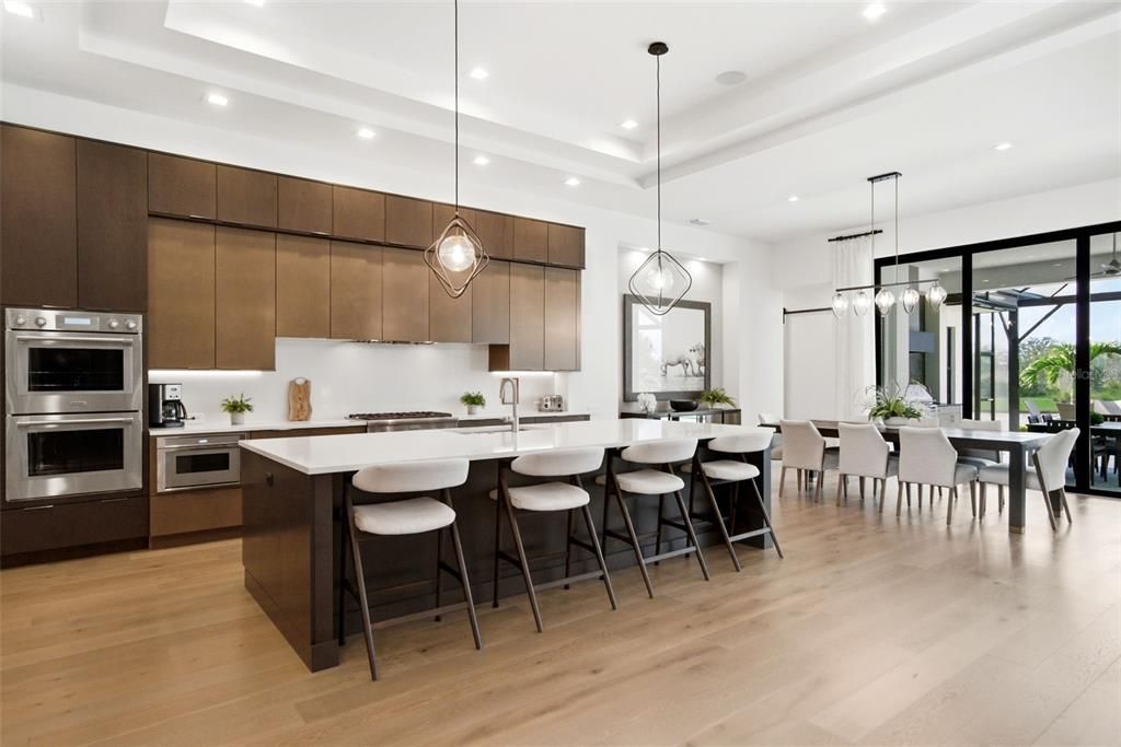 На продажу: $3,150,000 (4 спален, 4 ванн, 3938 Квадратных фут)