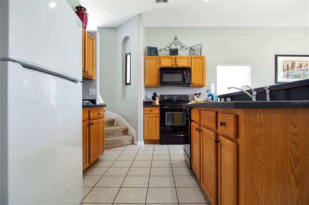 Active With Contract: $2,450 (5 beds, 3 baths, 2345 Square Feet)