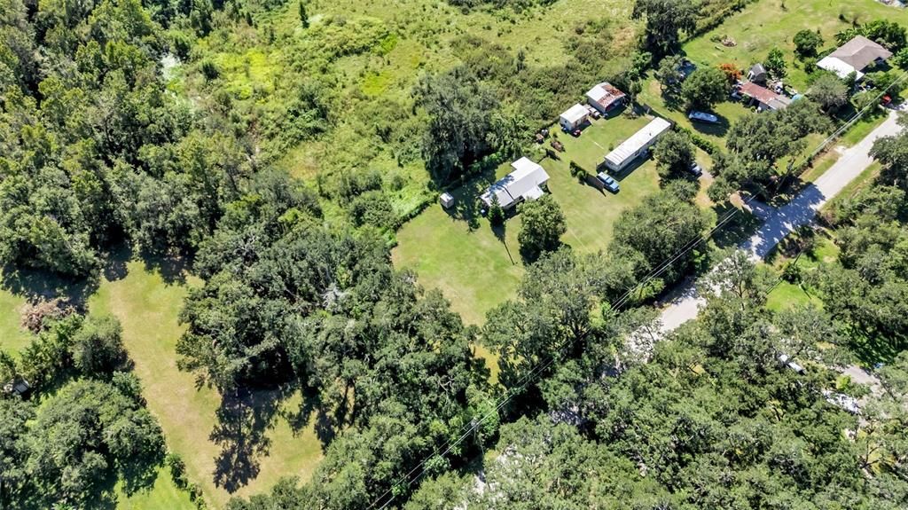 For Sale: $169,999 (1 beds, 1 baths, 666 Square Feet)