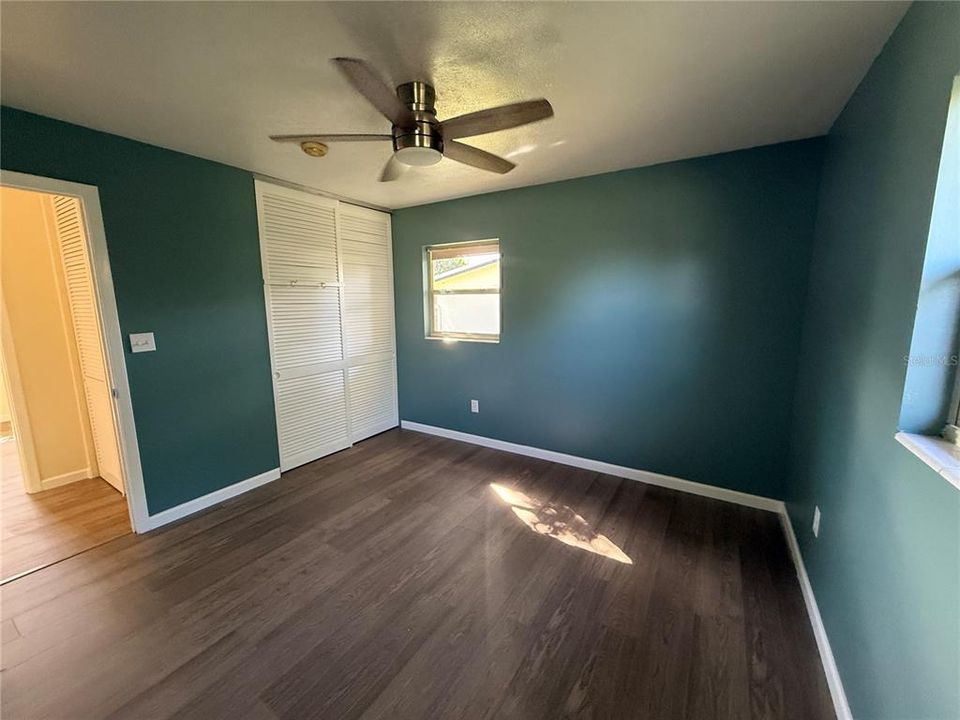 合同活跃: $239,900 (3 贝兹, 2 浴室, 1344 平方英尺)