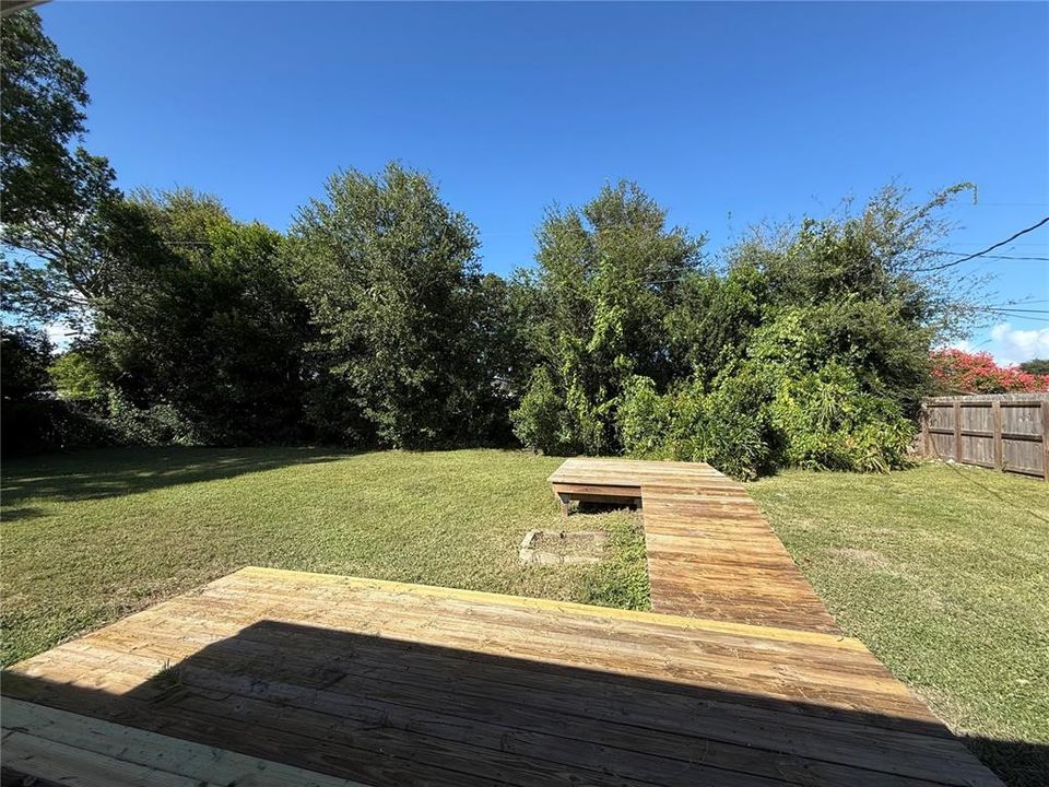 合同活跃: $239,900 (3 贝兹, 2 浴室, 1344 平方英尺)