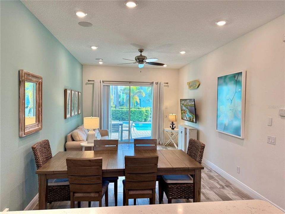 待售: $779,000 (4 贝兹, 4 浴室, 1850 平方英尺)