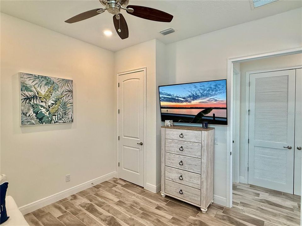 待售: $779,000 (4 贝兹, 4 浴室, 1850 平方英尺)