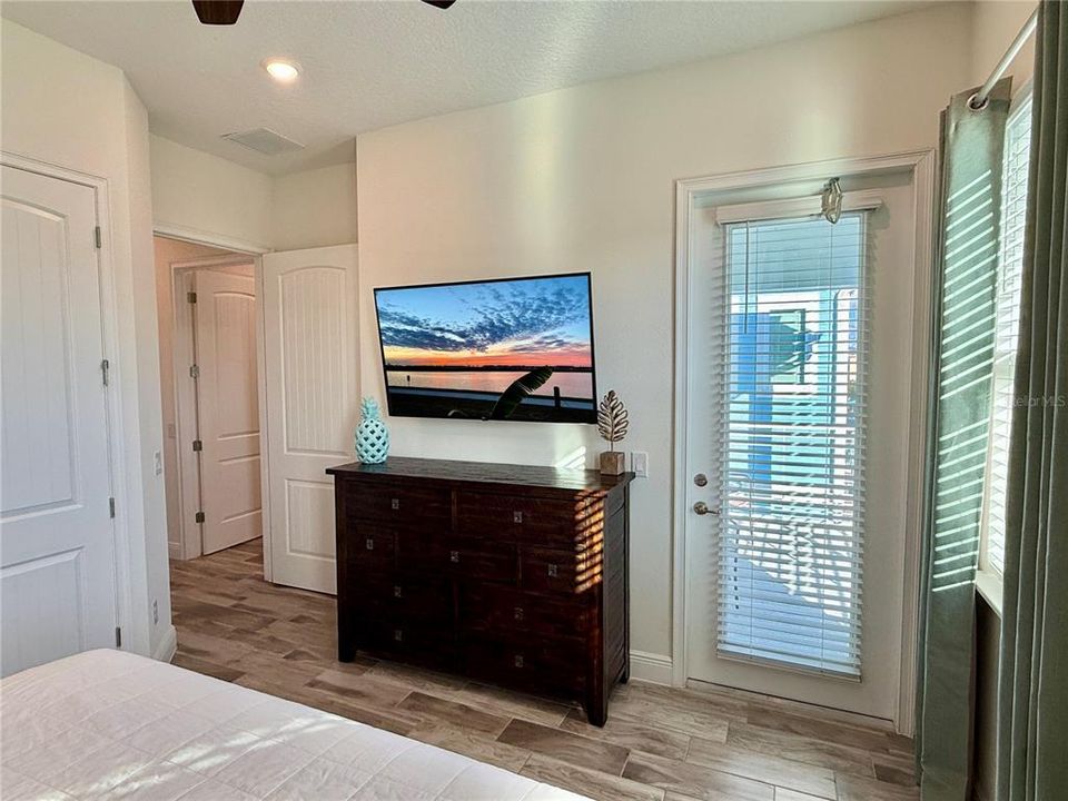 待售: $779,000 (4 贝兹, 4 浴室, 1850 平方英尺)