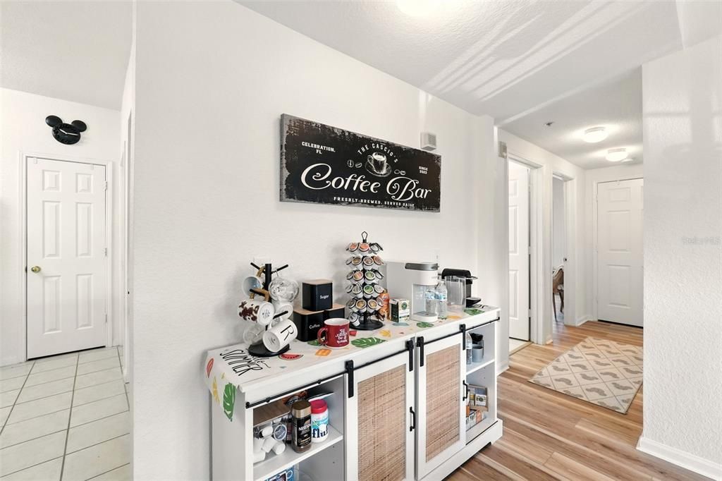 Active With Contract: $2,250 (2 beds, 2 baths, 1320 Square Feet)