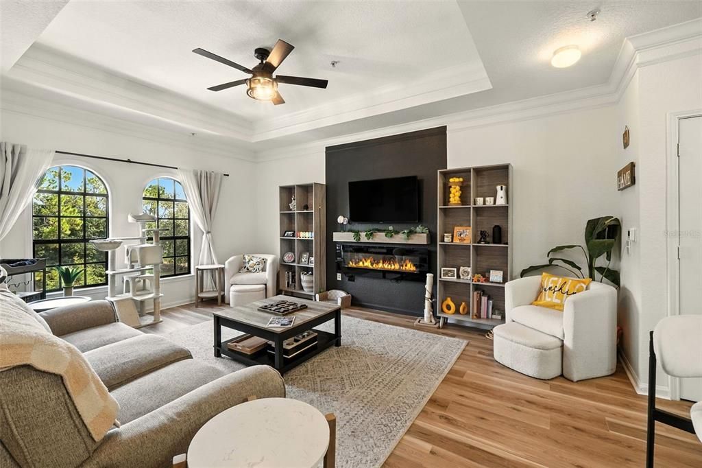 Active With Contract: $2,250 (2 beds, 2 baths, 1320 Square Feet)