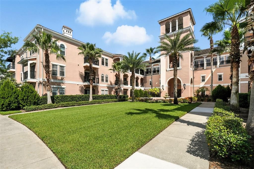 Active With Contract: $2,250 (2 beds, 2 baths, 1320 Square Feet)