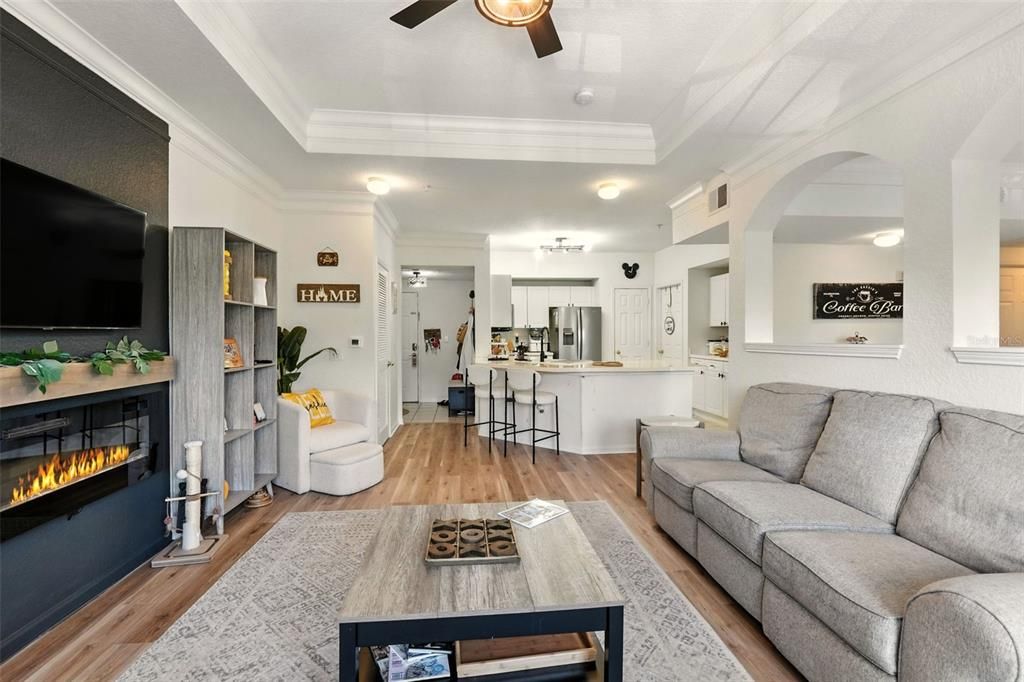 Active With Contract: $2,250 (2 beds, 2 baths, 1320 Square Feet)