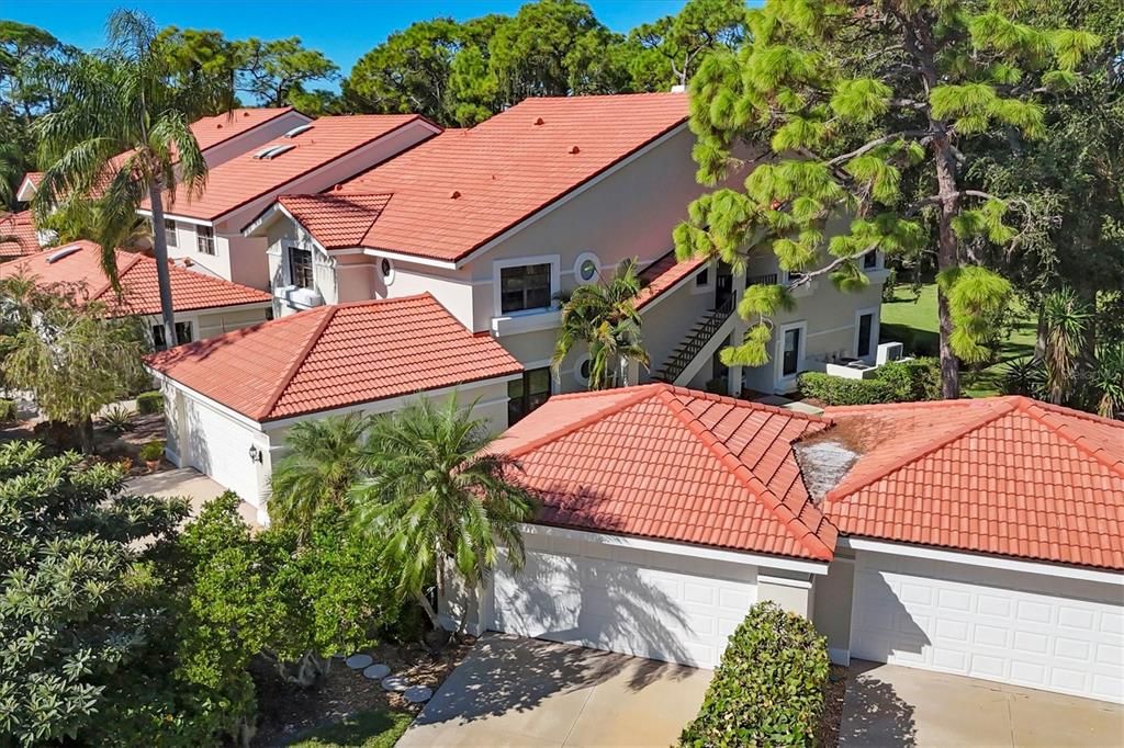 For Sale: $472,500 (2 beds, 2 baths, 1956 Square Feet)