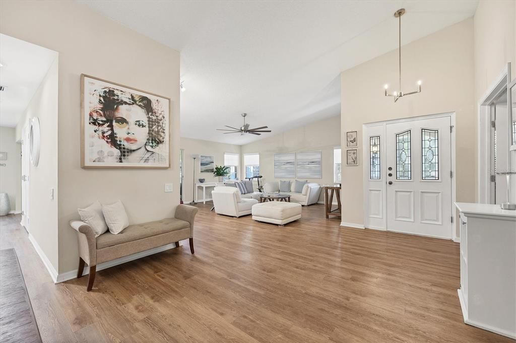 For Sale: $472,500 (2 beds, 2 baths, 1956 Square Feet)