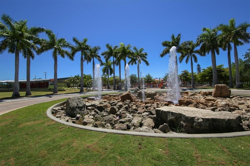 For Sale: $472,500 (2 beds, 2 baths, 1956 Square Feet)