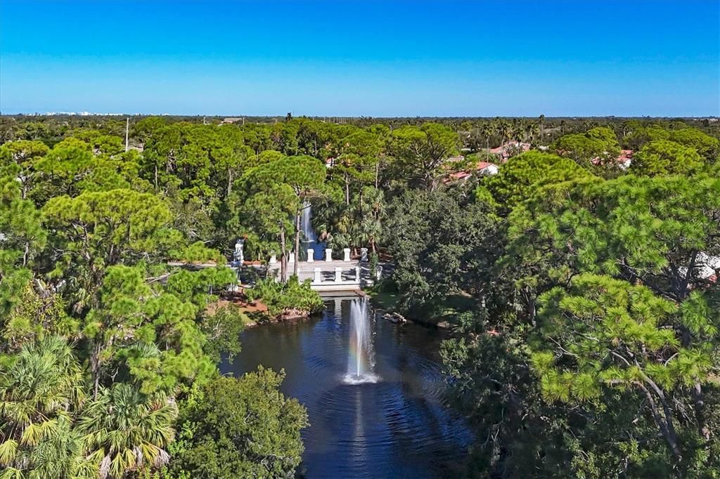 For Sale: $472,500 (2 beds, 2 baths, 1956 Square Feet)