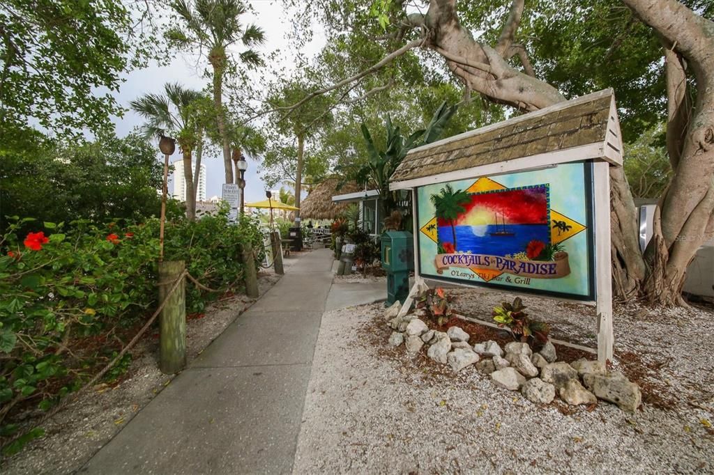 For Sale: $472,500 (2 beds, 2 baths, 1956 Square Feet)