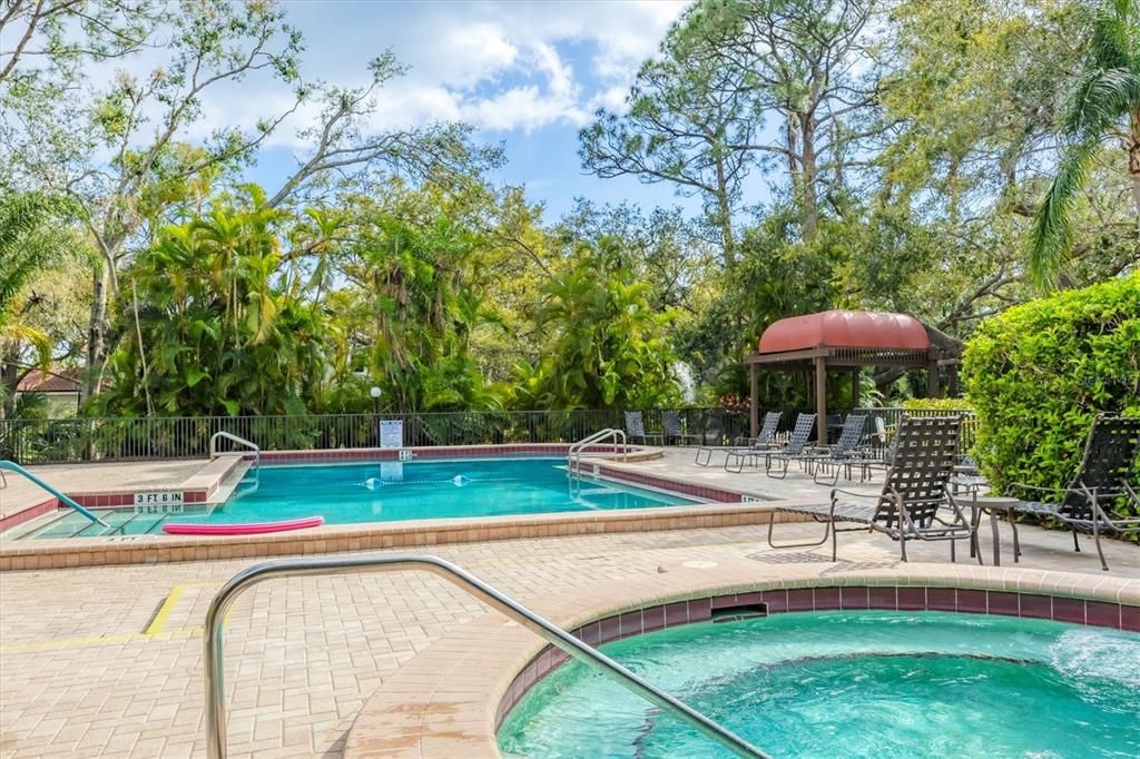 For Sale: $472,500 (2 beds, 2 baths, 1956 Square Feet)