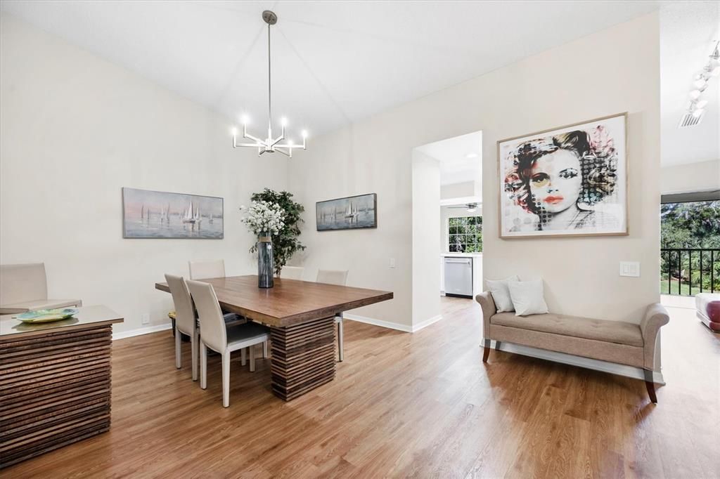 For Sale: $472,500 (2 beds, 2 baths, 1956 Square Feet)