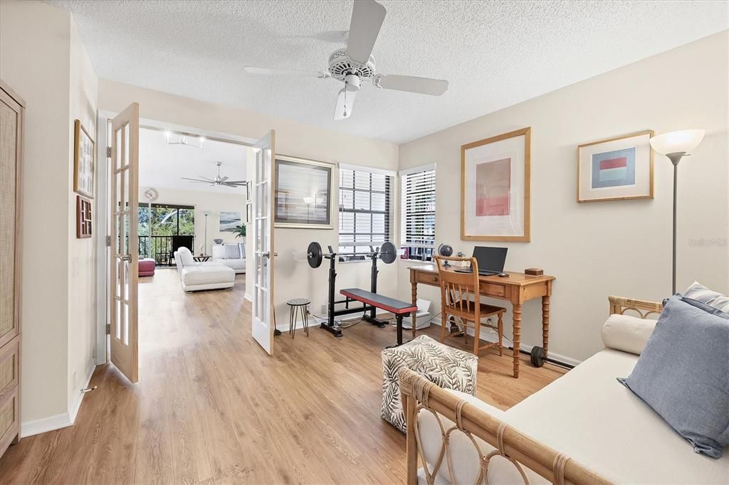 For Sale: $472,500 (2 beds, 2 baths, 1956 Square Feet)
