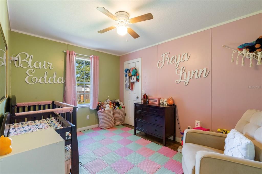 На продажу: $229,900 (3 спален, 2 ванн, 1296 Квадратных фут)