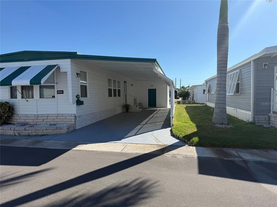 待售: $144,999 (2 贝兹, 1 浴室, 720 平方英尺)