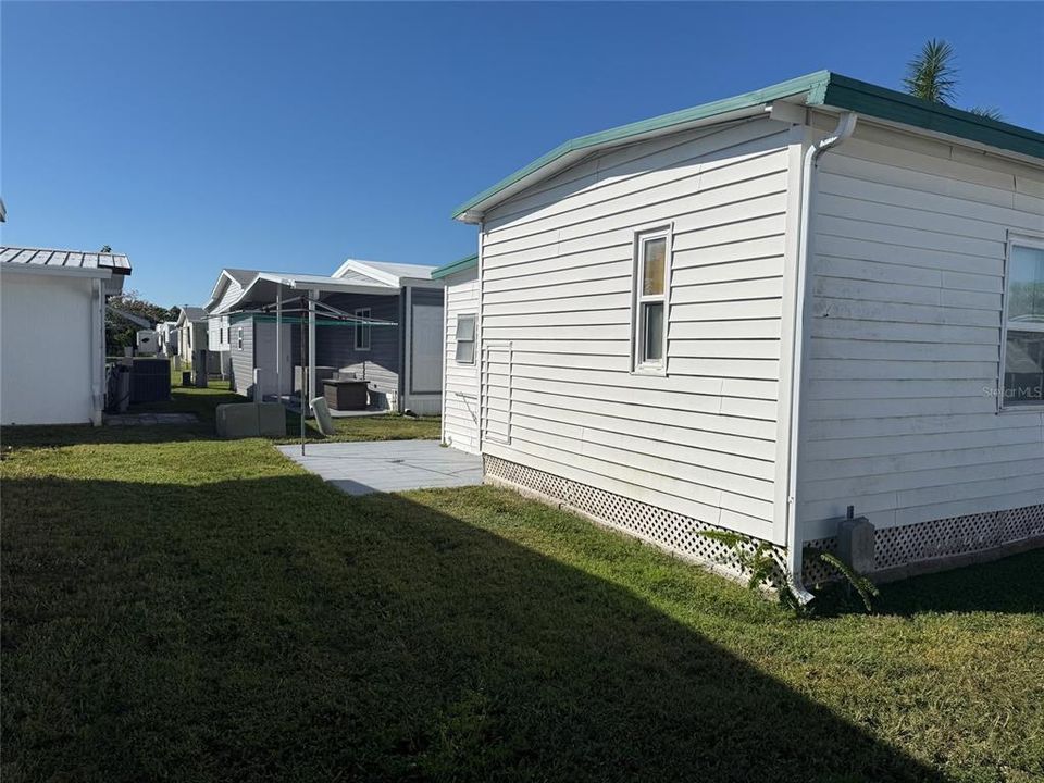 待售: $144,999 (2 贝兹, 1 浴室, 720 平方英尺)