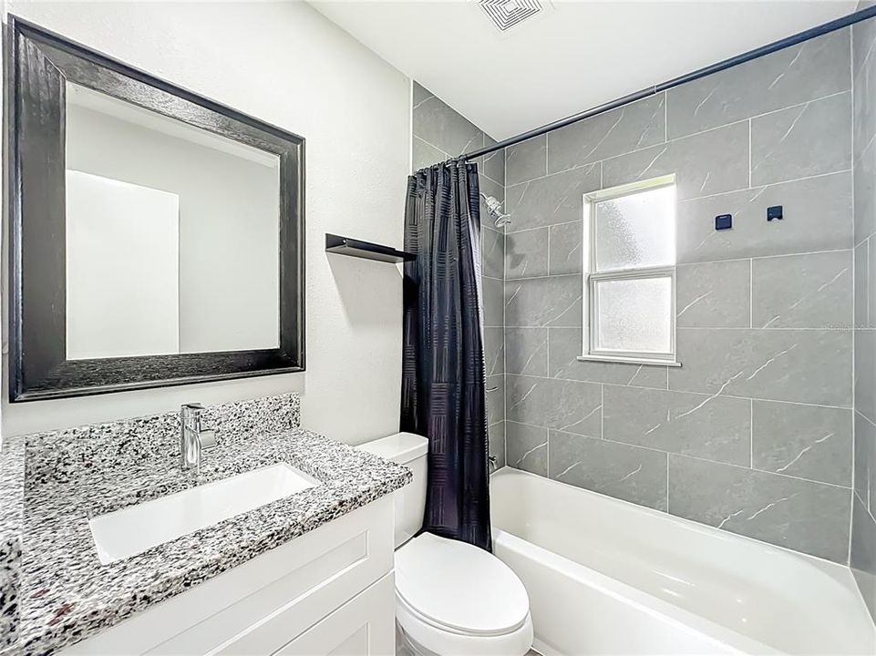 Под контрактом: $265,000 (4 спален, 1 ванн, 1144 Квадратных фут)