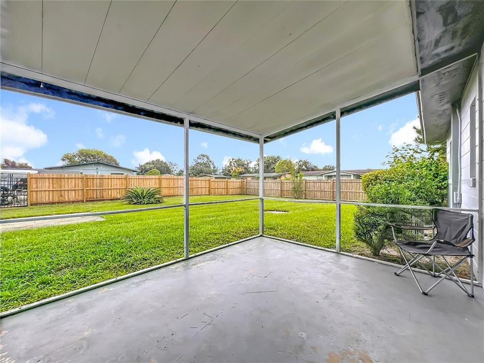 Под контрактом: $265,000 (4 спален, 1 ванн, 1144 Квадратных фут)