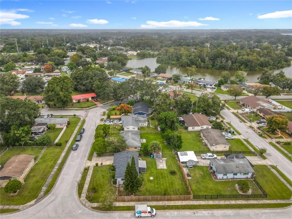 Под контрактом: $265,000 (4 спален, 1 ванн, 1144 Квадратных фут)