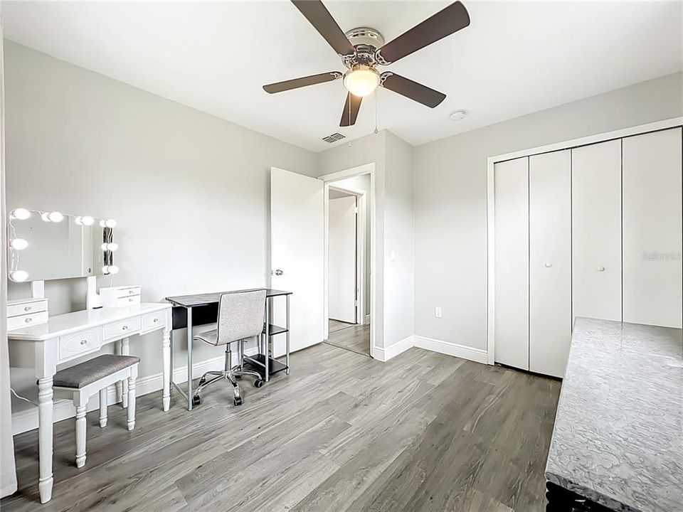 Под контрактом: $265,000 (4 спален, 1 ванн, 1144 Квадратных фут)