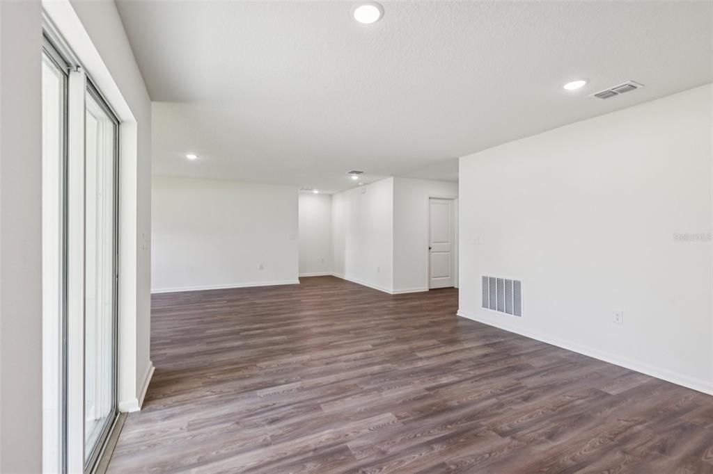 Active With Contract: $275,000 (4 beds, 2 baths, 2067 Square Feet)