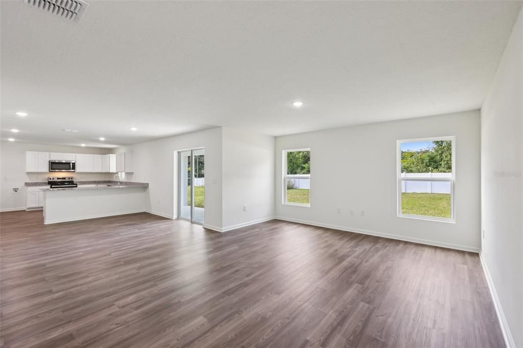 Active With Contract: $275,000 (4 beds, 2 baths, 2067 Square Feet)