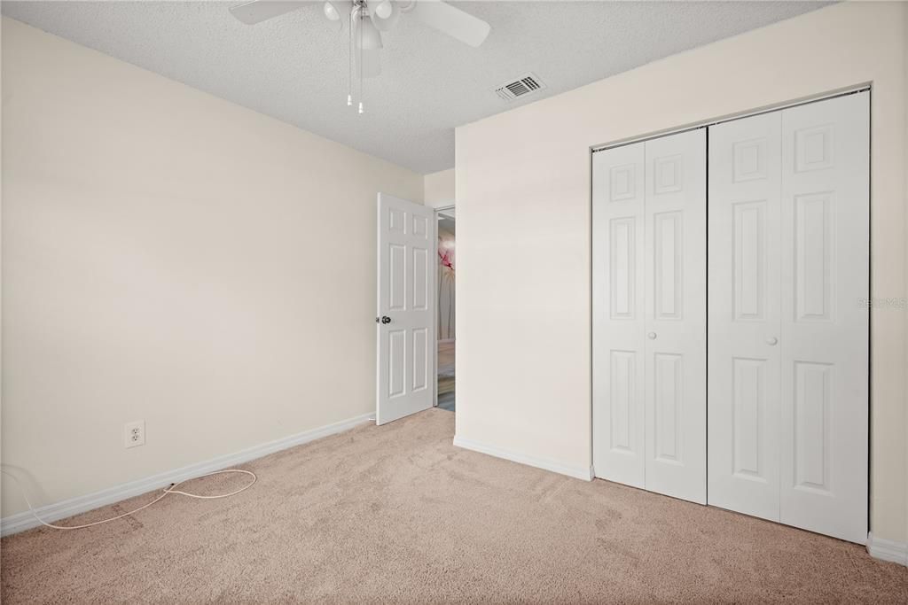 待售: $315,000 (2 贝兹, 2 浴室, 1013 平方英尺)