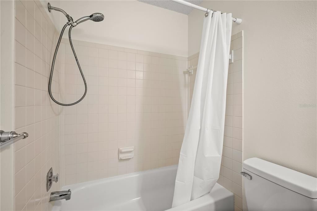 待售: $315,000 (2 贝兹, 2 浴室, 1013 平方英尺)