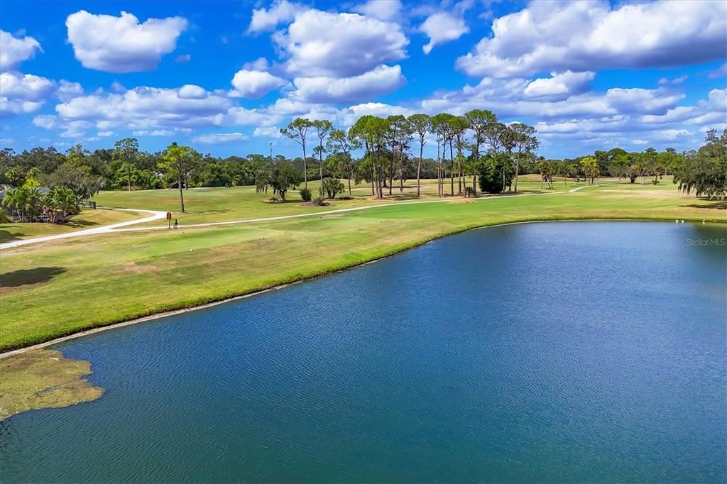 合同活跃: $595,000 (3 贝兹, 2 浴室, 2623 平方英尺)