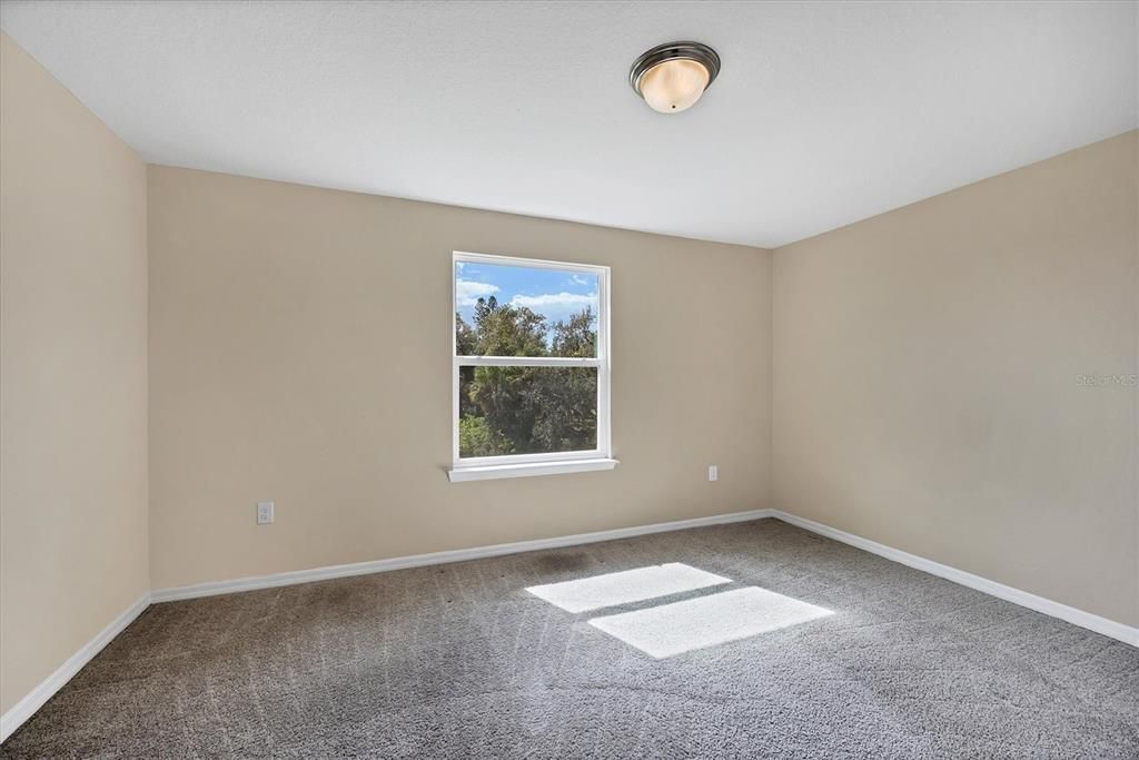 合同活跃: $595,000 (3 贝兹, 2 浴室, 2623 平方英尺)