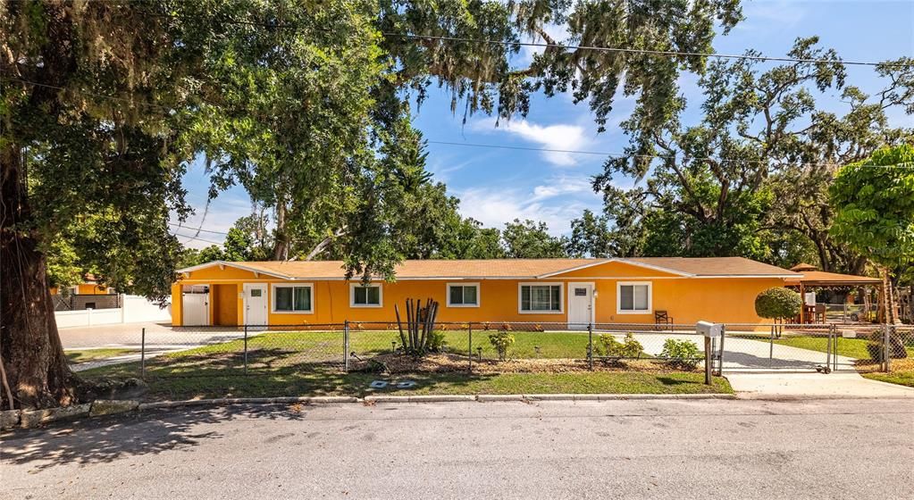 Recently Sold: $519,000 (6 beds, 0 baths, 2081 Square Feet)