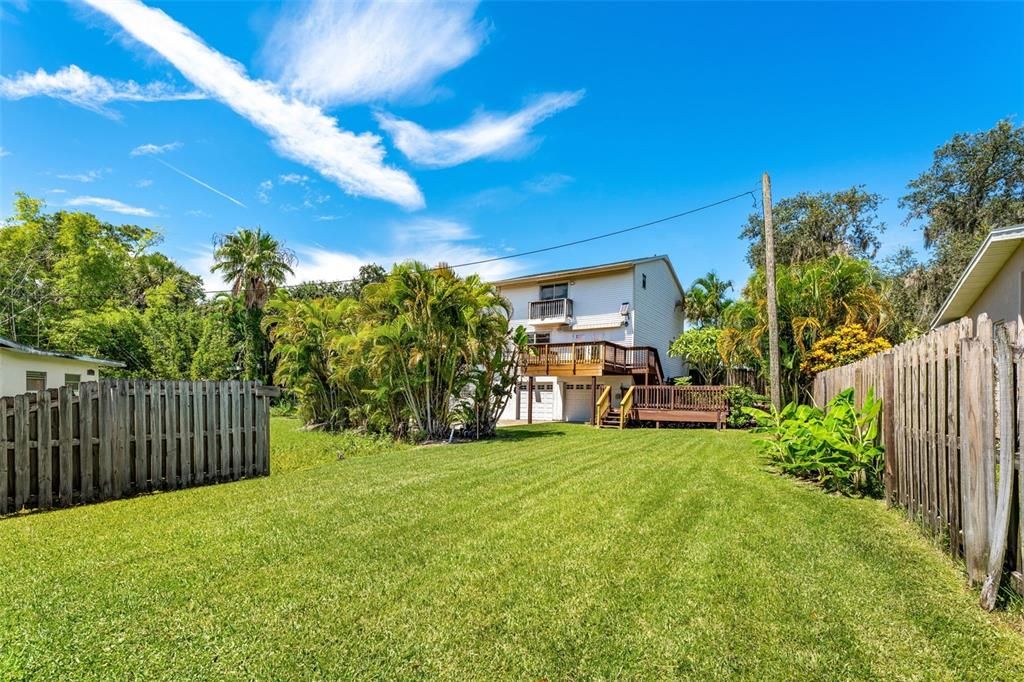 Activo con contrato: $448,900 (4 camas, 3 baños, 1680 Pies cuadrados)