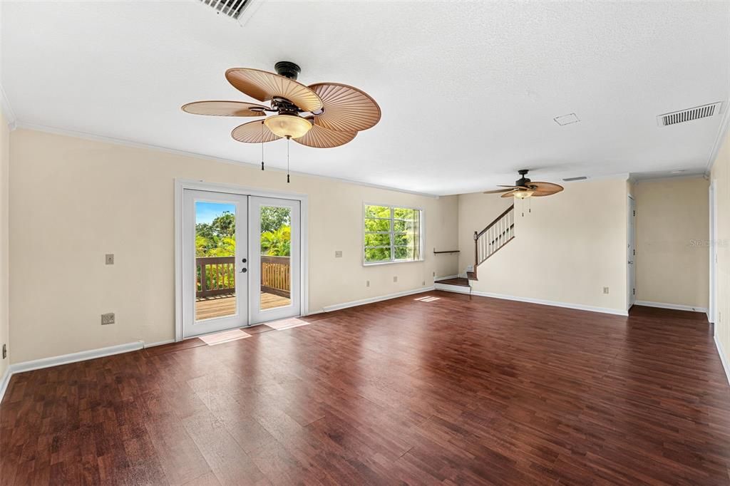 Activo con contrato: $448,900 (4 camas, 3 baños, 1680 Pies cuadrados)