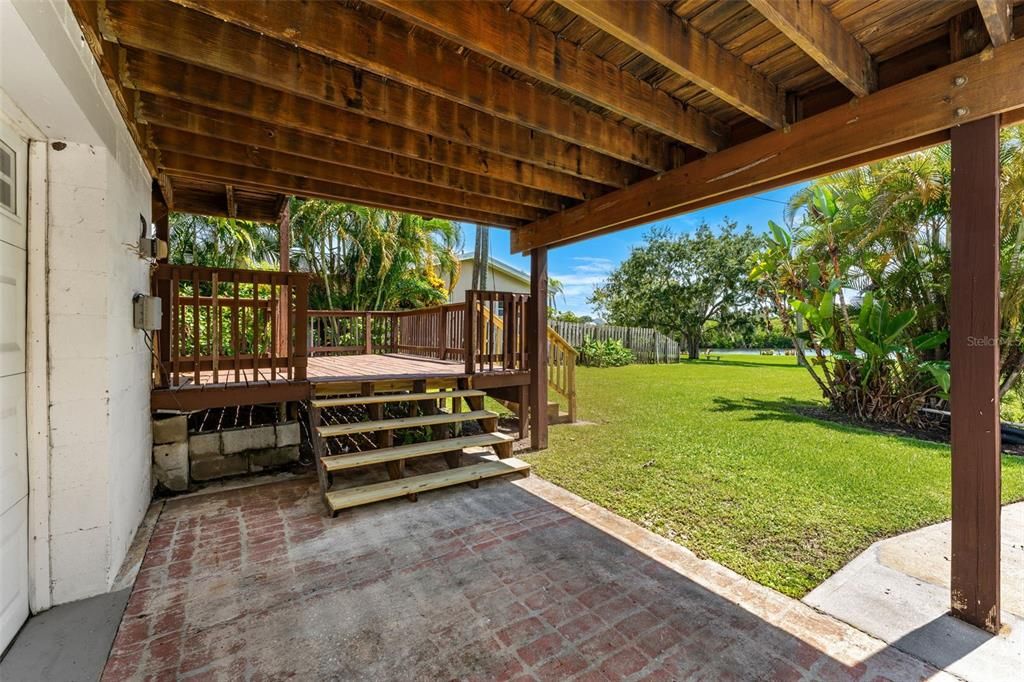 Activo con contrato: $448,900 (4 camas, 3 baños, 1680 Pies cuadrados)