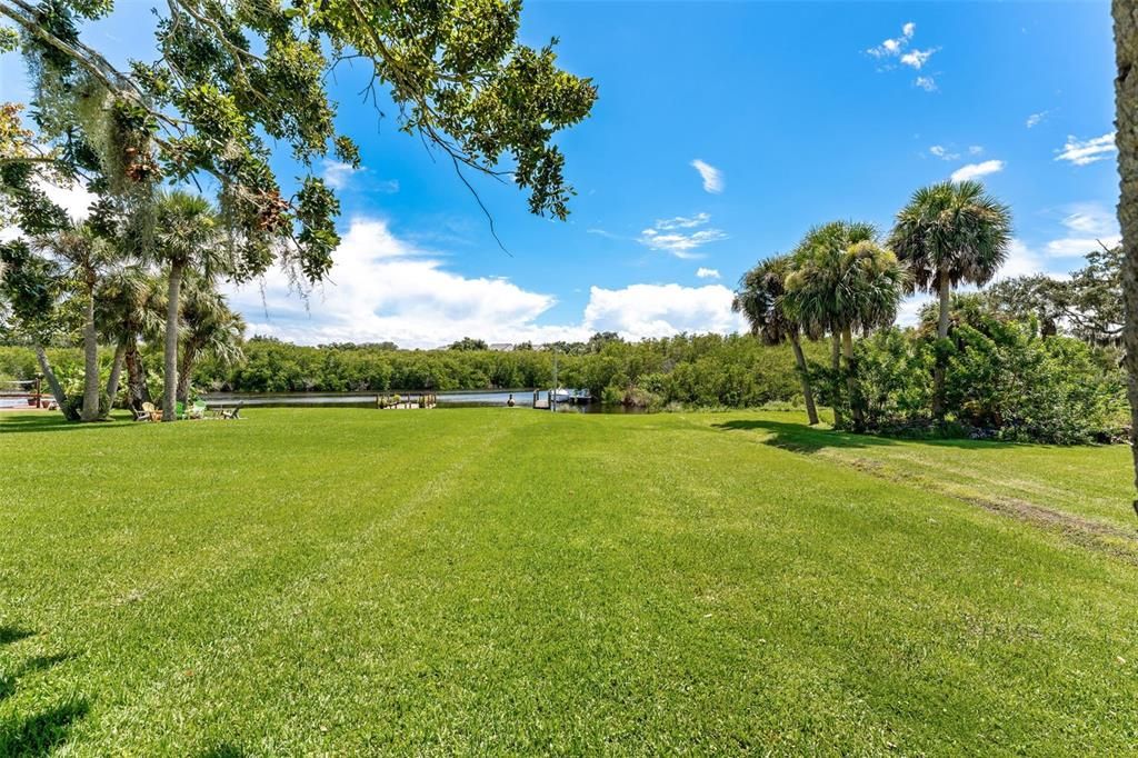 Activo con contrato: $448,900 (4 camas, 3 baños, 1680 Pies cuadrados)